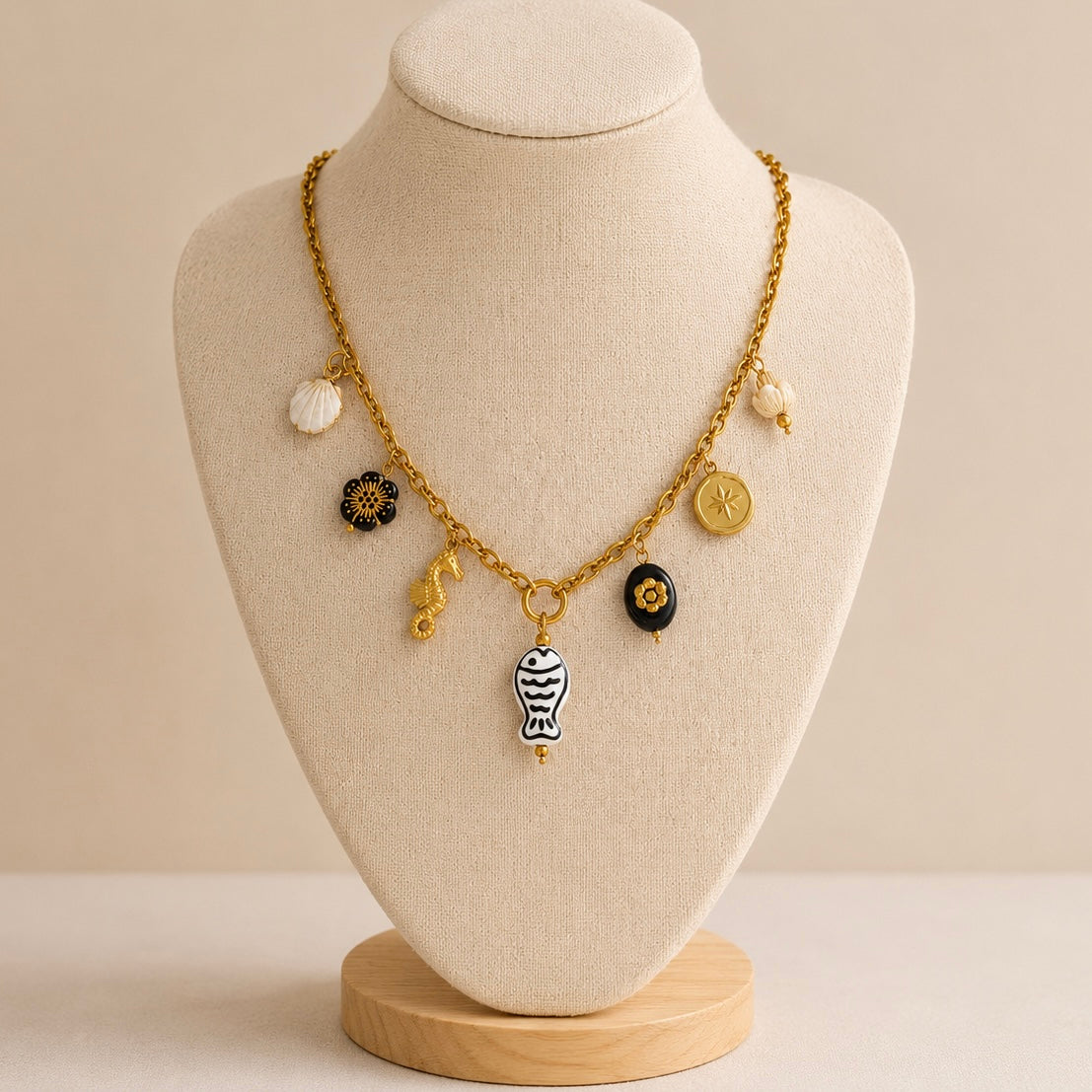 🖤 Collier Poisson noir
