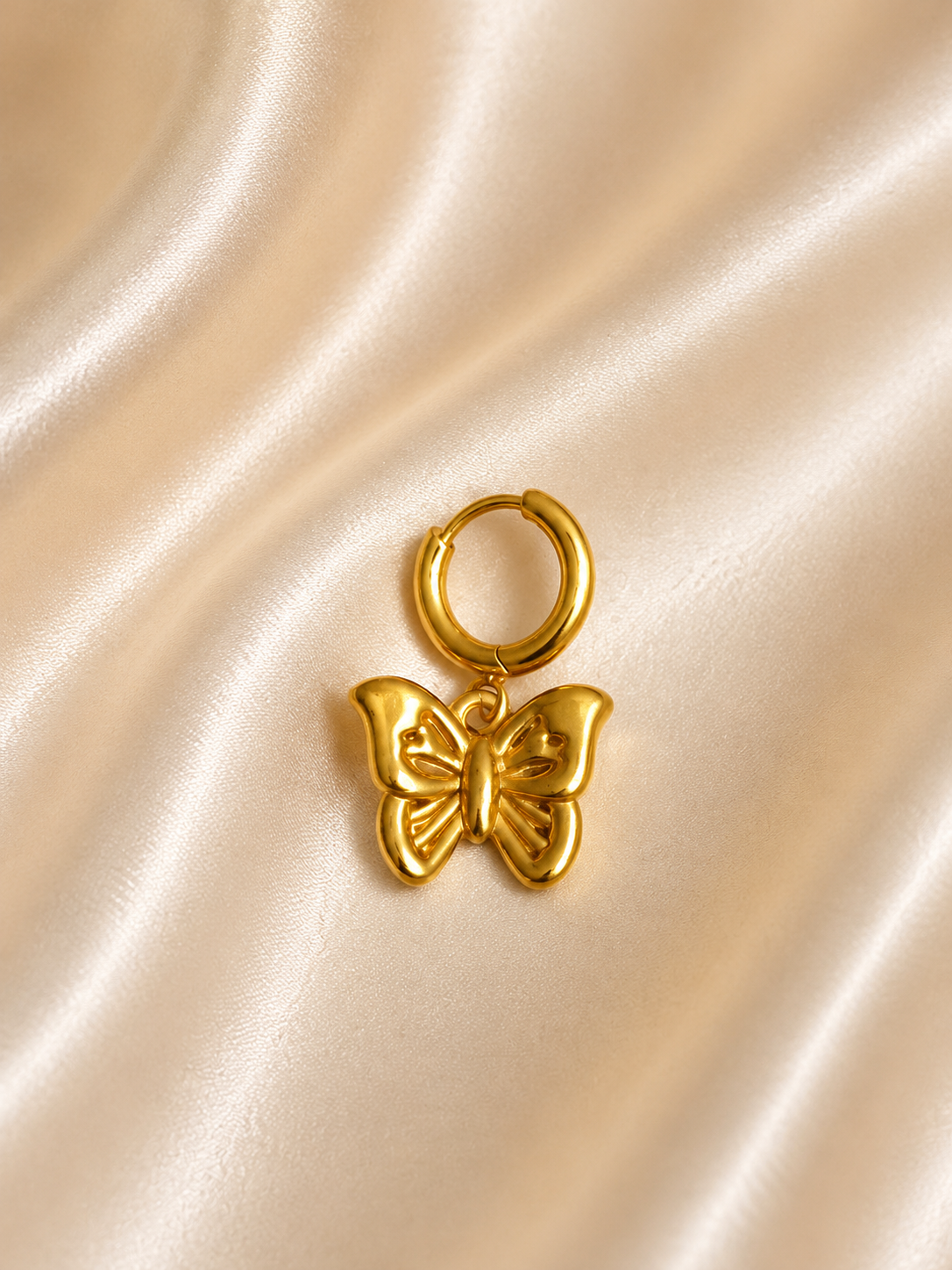 🦋 Charm Papillon Doré